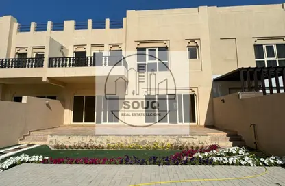 تاون هاوس - 3 غرف نوم - 4 حمامات للبيع في فلل قرية الحمرا - قرية الحمرا - رأس الخيمة