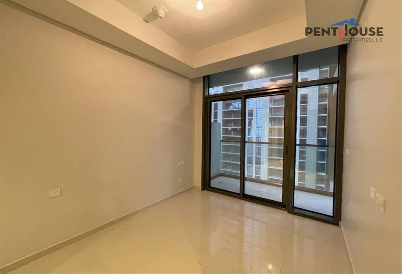 Mid Floor | Well Maintained | Pool View photo 6