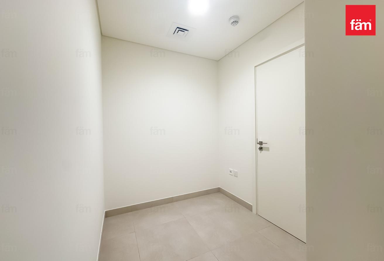 STUNNING 3 BEDROOM|PARK POOL VIEW| BIGGEST LAYOUT photo 9
