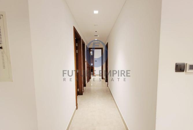 128364713 - Property Image 3