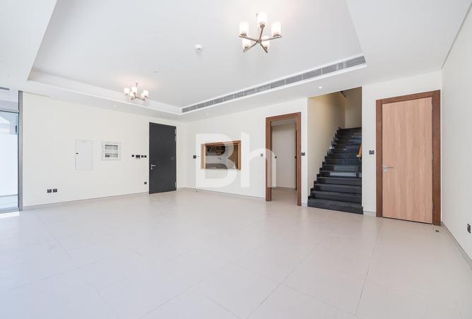 74230457 - Property Image 2