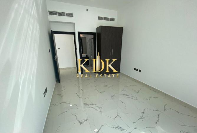 53173374 - صورة العقار 3