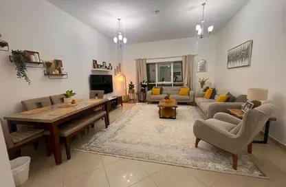 Apartment - 2 Bedrooms - 3 Bathrooms for sale in Al Majaz 1 - Al Majaz - Sharjah