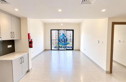 Apartment - 1 - 2 for rent in Maryam Island - Al Khan - Sharjah Apartment - 1 - 2 for rent in Maryam Island - Al Khan - Sharjah