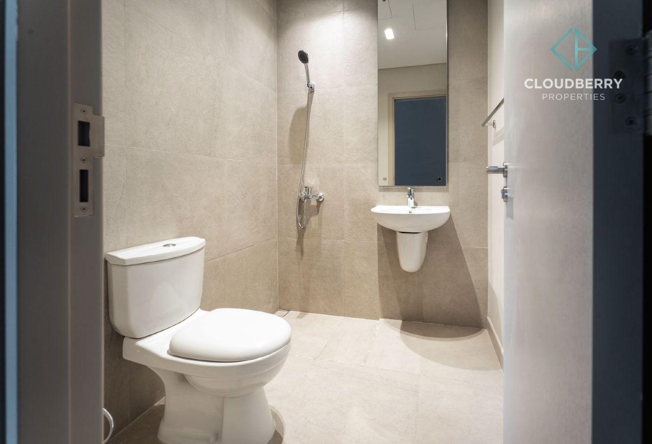 Huge Layout | Corner Unit | Ready to Move in photo 19
