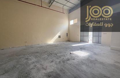 Warehouse - Studio - 1 for rent in Umm Al Thuoob - Umm Al Quwain