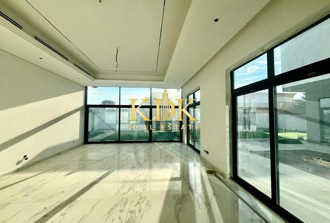 53180952 - Property Image 2