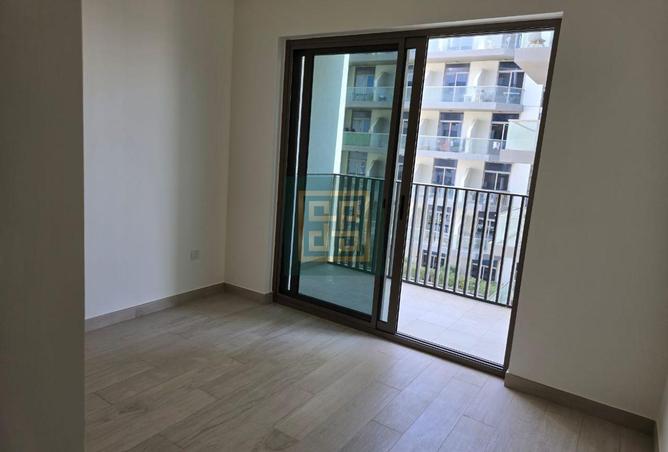 1BR Apartment with Balcony and Pool View photo 3