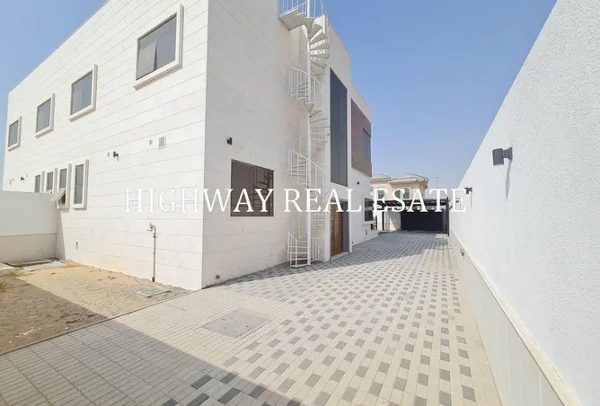 157381695 - Property Image 3