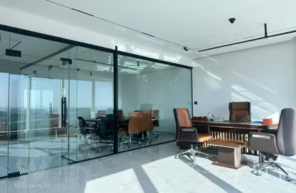 مكتب - 2 غرف نوم - 1 حمام للايجار في برج تشرشل للأعمال - أبراج تشرشل - الخليج التجاري - دبي