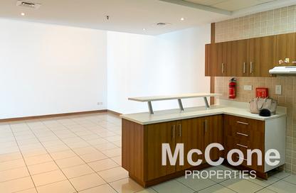 Apartment - 1 - 2 for rent in Sulafa Tower - Dubai Marina - Dubai
