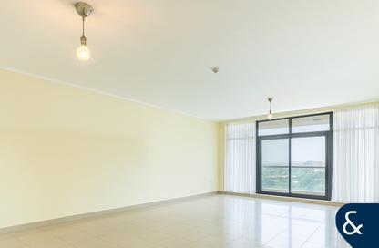 Apartment - 2 Bedrooms - 2 Bathrooms for rent in The Links West Tower - The Links - The Views - Dubai