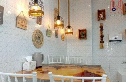 Shop - Studio for rent in Al Karama Square - Al Karama - Bur Dubai - Dubai