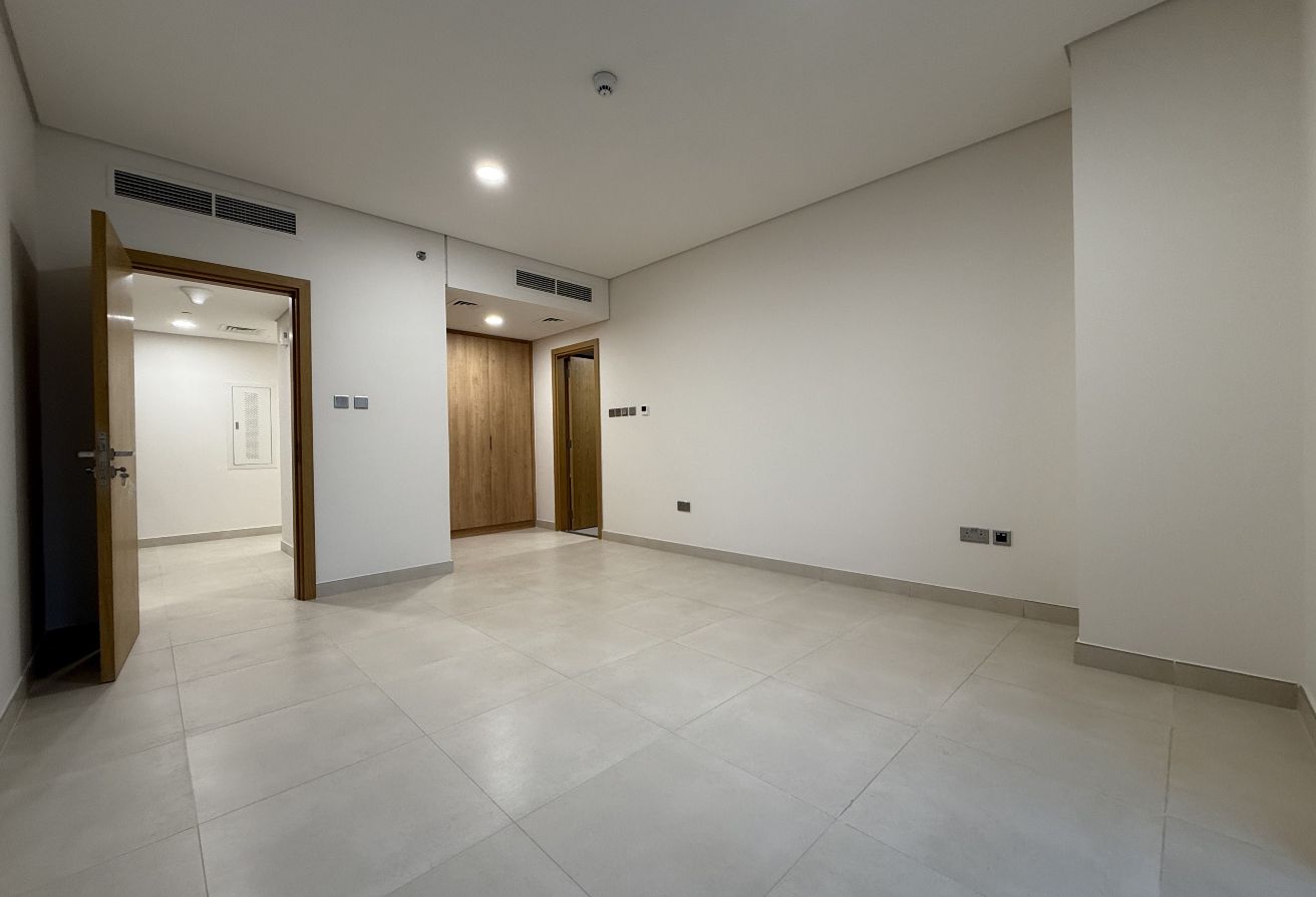 Stunning 2BR+M | Duplex | Great Location