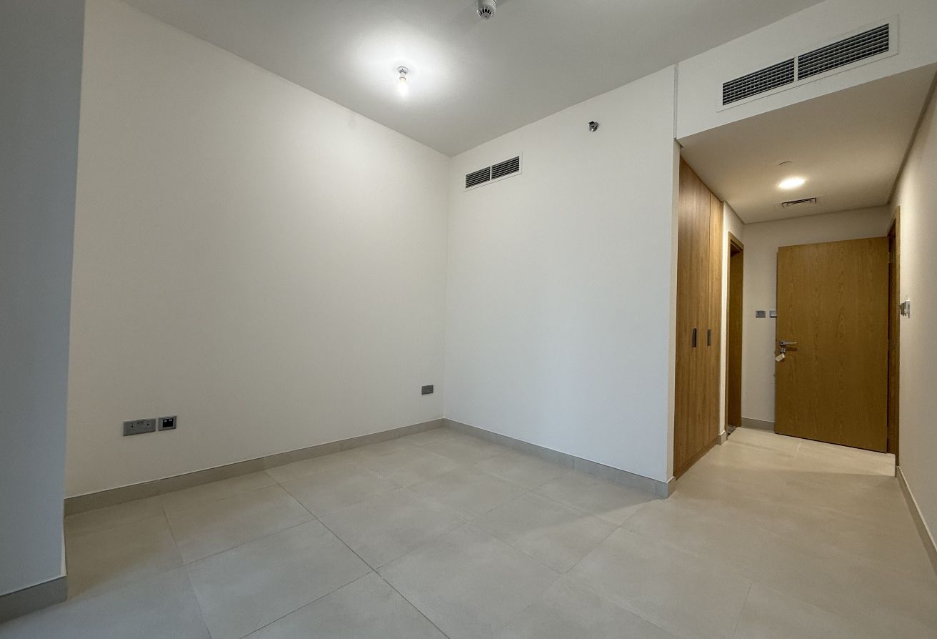 Stunning 2BR+M | Duplex | Great Location