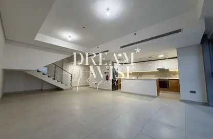 شقة - 2 غرف نوم - 3 حمامات للايجار في أبراج راديانت فيوز - مدينة الأضواء - جزيرة الريم - أبوظبي