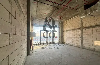 Shop - Studio for rent in Azizi Amber - Al Furjan - Dubai