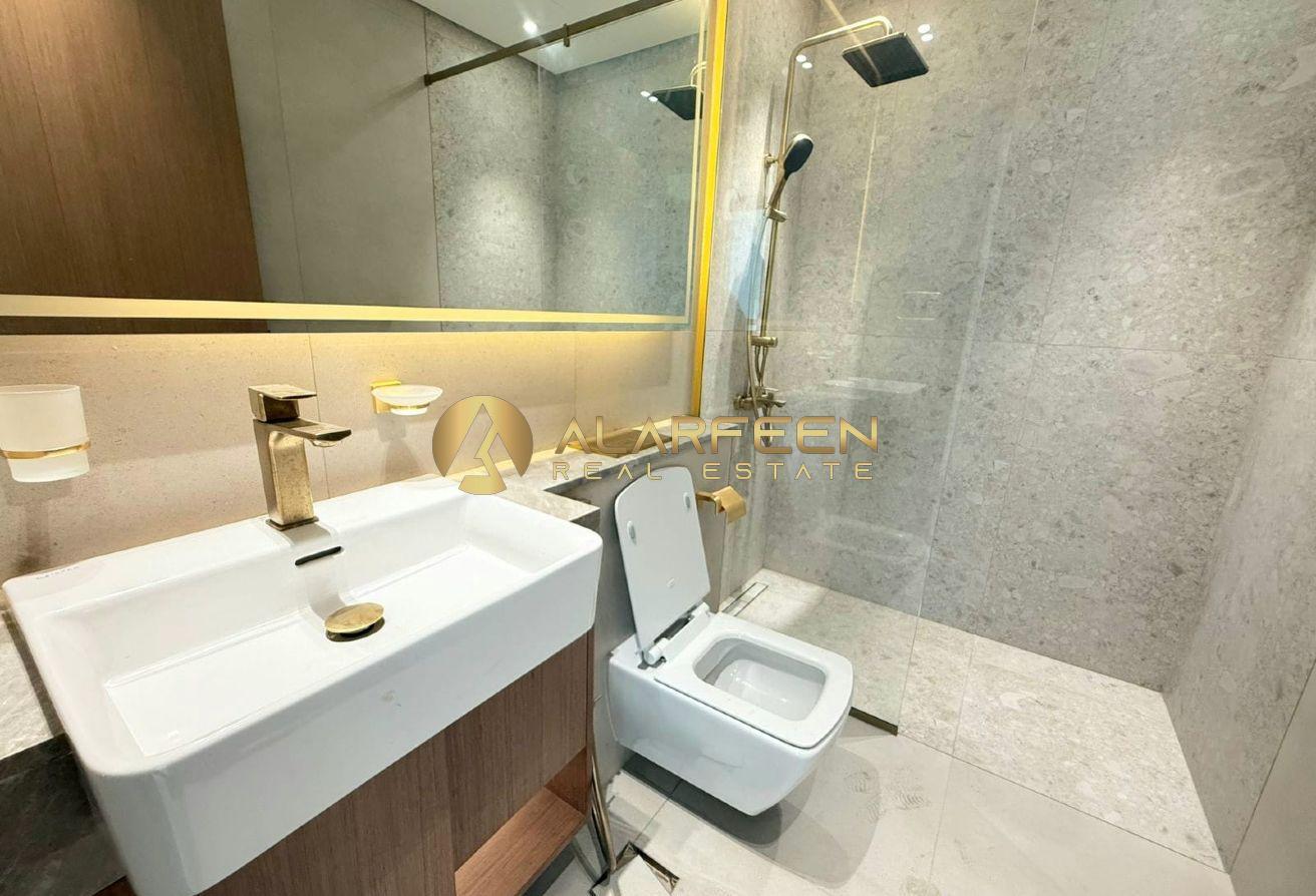 Semi Furnished | High-Floor | Well maintained photo 8