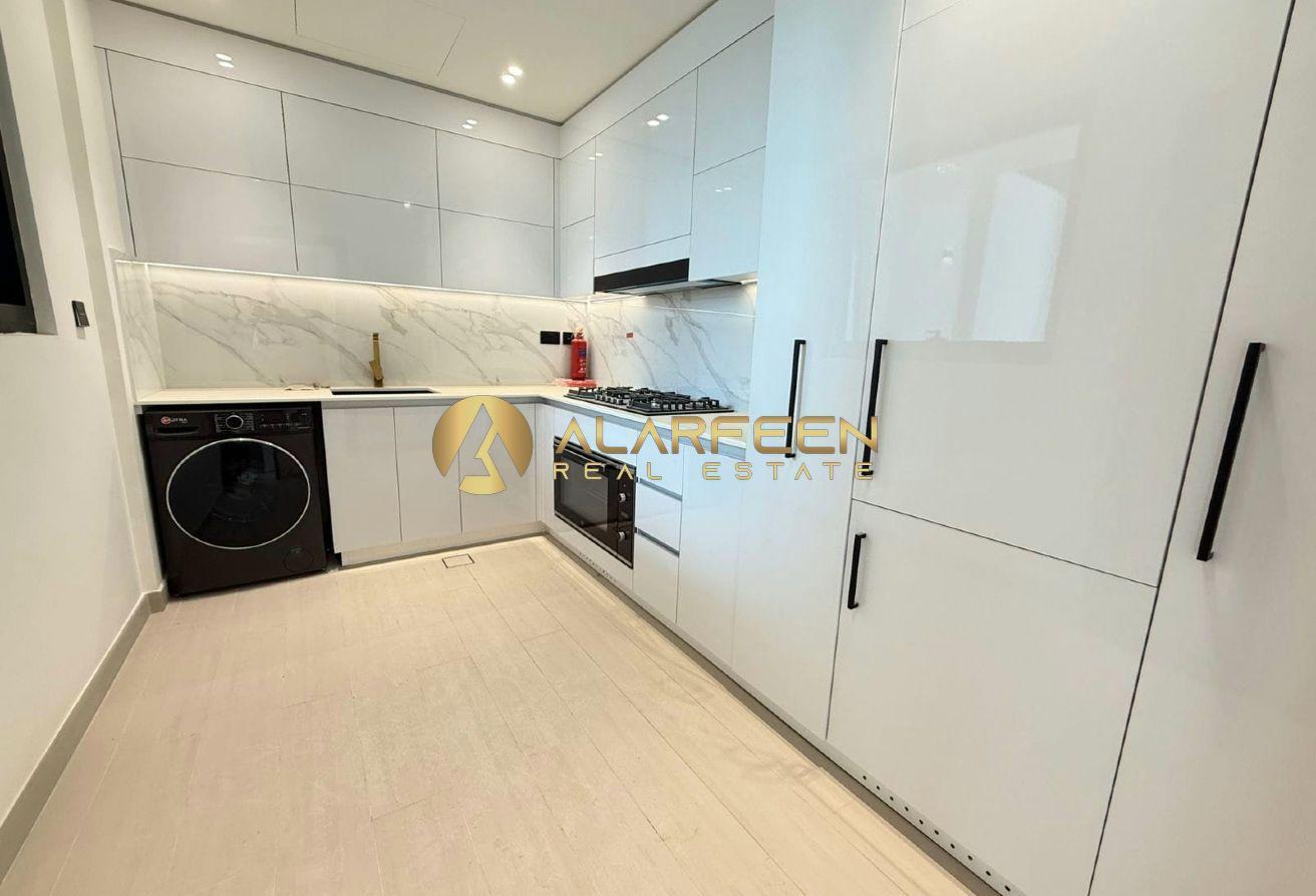 Semi Furnished | High-Floor | Well maintained photo 7