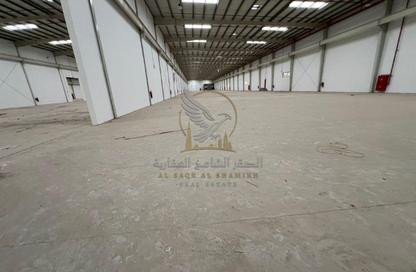 Warehouse - Studio - 5 Bathrooms for rent in Ali Mousa Building - Al Sajaa Industrial - Al Sajaa - Sharjah