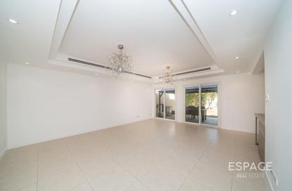 Villa - 3 Bedrooms - 3 Bathrooms for rent in Springs 7 - The Springs - Dubai