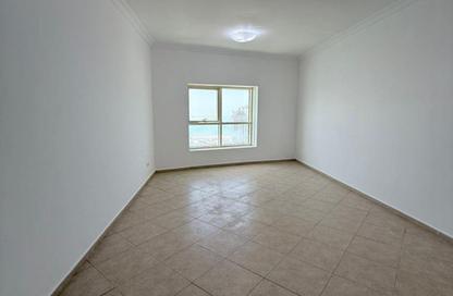Apartment - 3 Bedrooms - 4 Bathrooms for rent in Al Rund Tower - Al Khan Lagoon - Al Khan - Sharjah