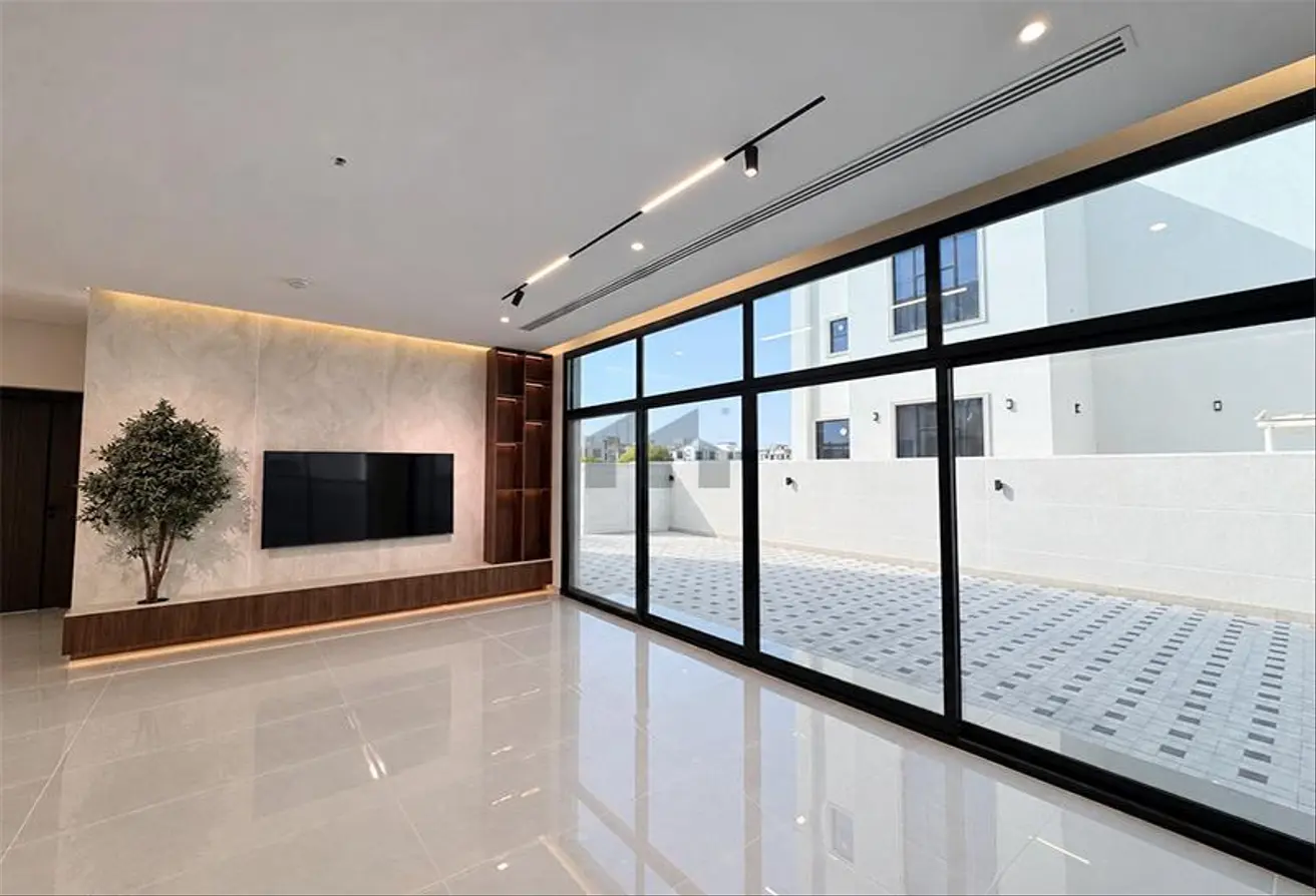 156005263 - Property Main Image