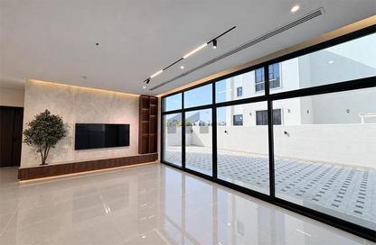 Villa - 4 - 5 for sale in Alreeman - Al Shamkha - Abu Dhabi Villa - 4 - 5 for sale in Alreeman - Al Shamkha - Abu Dhabi