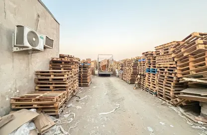 أرض - استوديو للايجار في الصجعة الصناعية - الصجعة - الشارقة