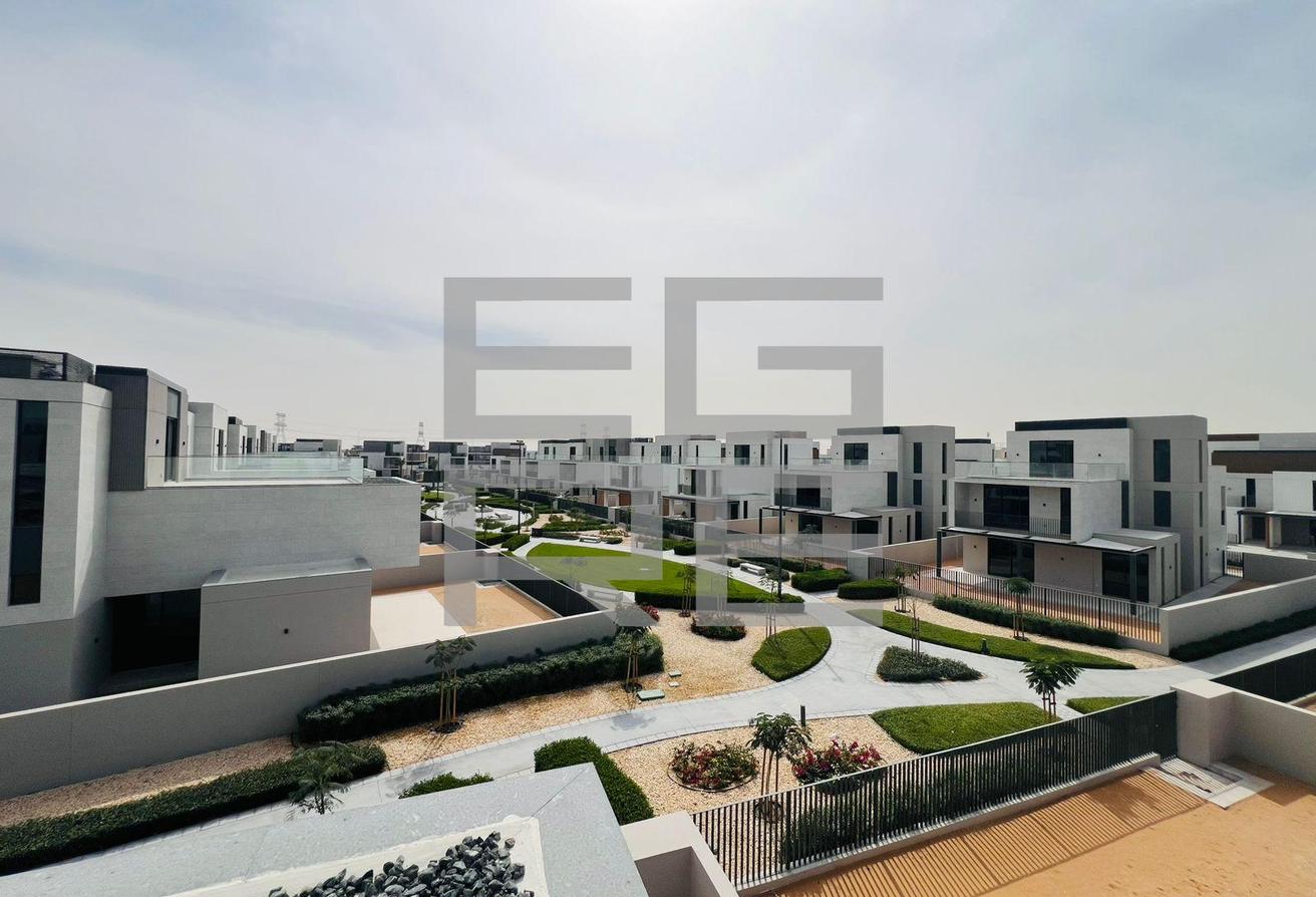 4 BR Luxurious Villa | Spacious | Vacant photo 9
