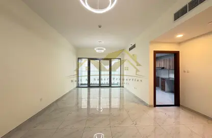 Apartment - 2 Bedrooms - 3 Bathrooms for rent in Karama 1 Building - Al Karama - Dubai