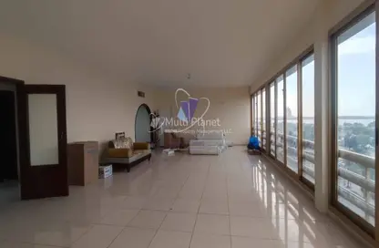 Apartment - 3 Bedrooms - 2 Bathrooms for rent in Corniche Road - Abu Dhabi