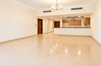 Apartment - 1 Bedroom - 2 Bathrooms for rent in Golf View Residence - Dubai Sports City - Dubai