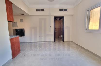 Apartment - Studio - 1 Bathroom for rent in Muwailih Building - Muwaileh - Sharjah Apartment - Studio - 1 Bathroom for rent in Muwailih Building - Muwaileh - Sharjah