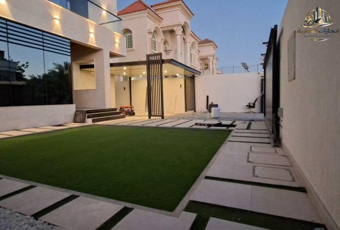 99118308 - Property Image 2