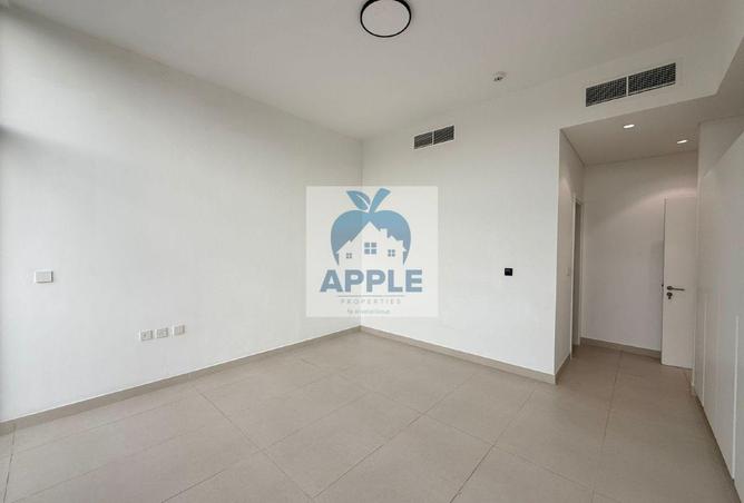 84010039 - Property Image 2