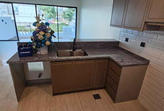 82799971 - Property Image 2