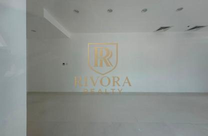 Shop - Studio for rent in Al Souk Al Kabeer - Bur Dubai - Dubai