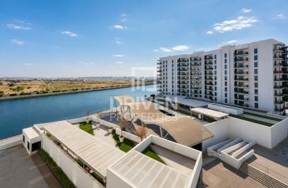Apartment - Studio - 1 for rent in Waters Edge - Yas Island - Abu Dhabi
