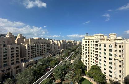 Apartment - 2 Bedrooms - 3 Bathrooms for sale in Al Hamri - Shoreline Apartments - Palm Jumeirah - Dubai