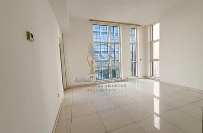 Apartment - 3 Bedrooms - 4 Bathrooms for rent in Al Nahda Complex - Al Nahda - Sharjah