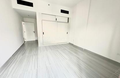 Apartment - 2 - 3 for rent in Al Amir Abdullah Building - International City Phase 2 (Al Warsan 4) - Dubai Apartment - 2 - 3 for rent in Al Amir Abdullah Building - International City Phase 2 (Al Warsan 4) - Dubai