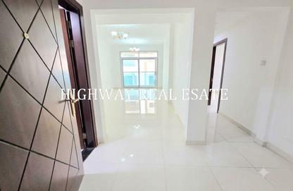 Apartment - 2 - 3 for rent in Muwaileh 29 Building - Muwaileh - Sharjah