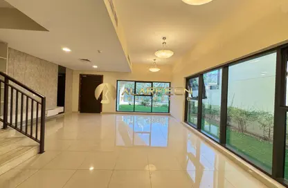 فيلا - 3 غرف نوم - 5 حمامات للايجار في فيلات أرينكو - منطقة 14 - قرية جميرا الدائرية - دبي