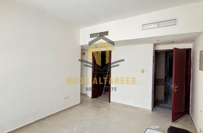Apartment - 1 - 1 for rent in Al Khan Corniche - Al Khan - Sharjah