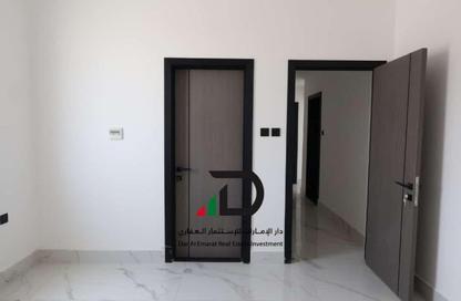 شقة - 2 غرف نوم - 3 حمامات للايجار في العالية - عجمان