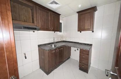 Apartment - 1 - 2 for rent in New Al Taawun Road - Al Taawun - Sharjah Apartment - 1 - 2 for rent in New Al Taawun Road - Al Taawun - Sharjah