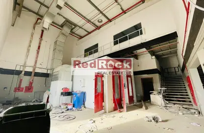 مستودع - استوديو - 1 حمام للايجار في المنطقة الصناعية رقم 5 - المنطقة الصناعية بالشارقة - الشارقة مستودع - استوديو - 1 حمام للايجار في المنطقة الصناعية رقم 5 - المنطقة الصناعية بالشارقة - الشارقة