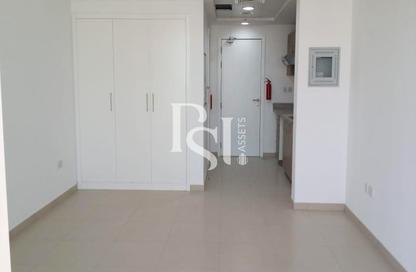 Apartment - Studio - 1 Bathroom for rent in Al Ghadeer - Abu Dhabi Apartment - Studio - 1 Bathroom for rent in Al Ghadeer - Abu Dhabi