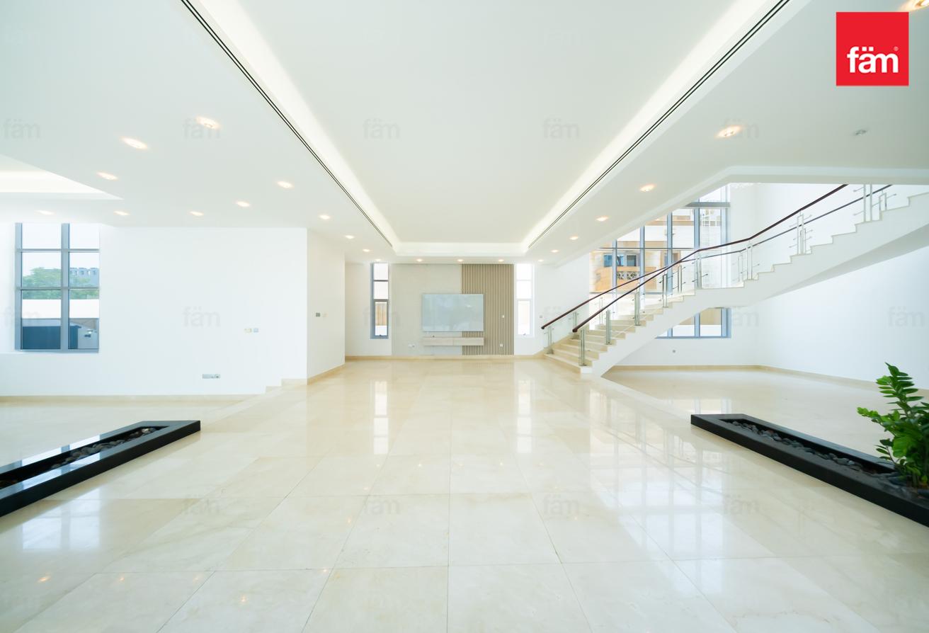Suburban villa for family, easy access to the city photo 15